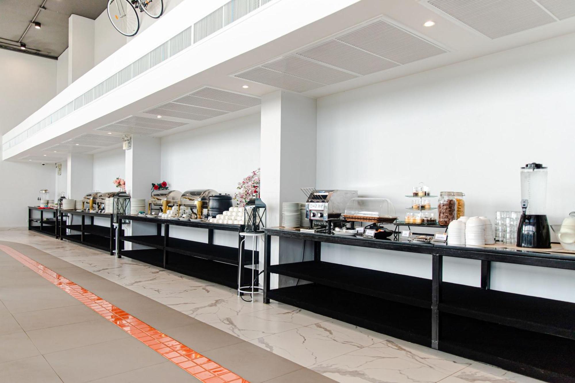 Tour De Phuket Hotel - Sha Plus Thalang Extérieur photo