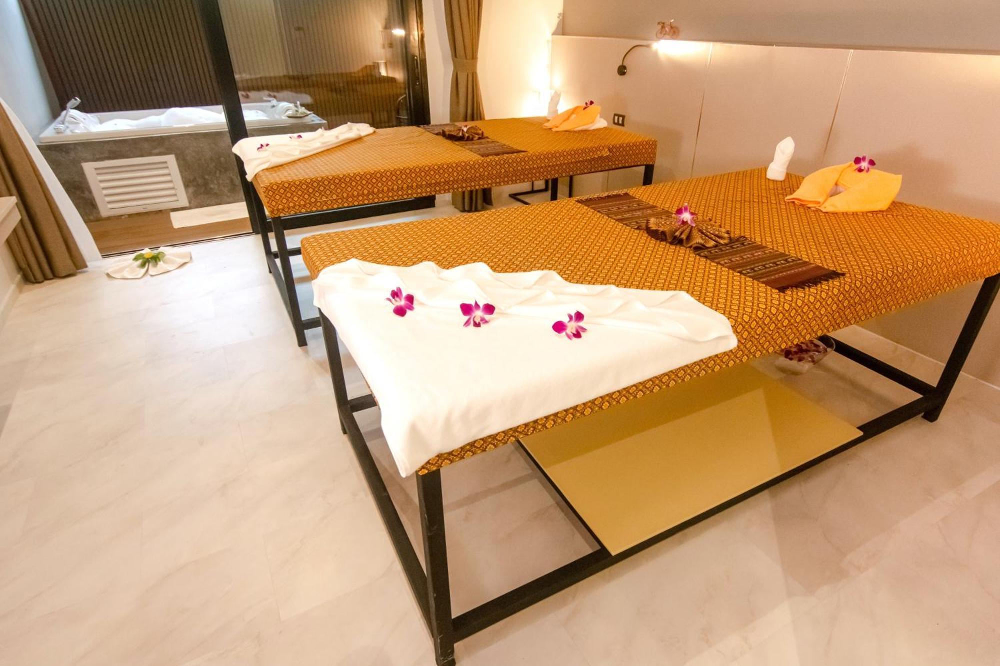Tour De Phuket Hotel - Sha Plus Thalang Extérieur photo